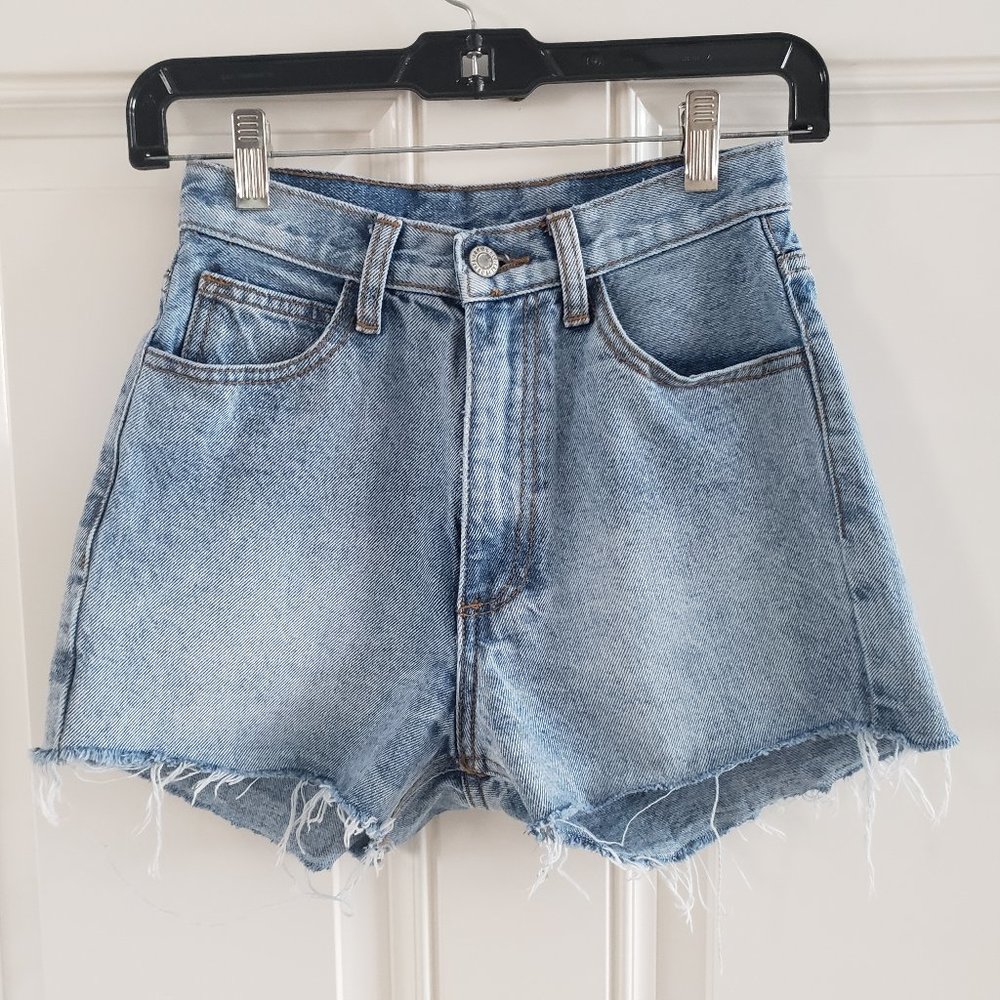 J. GALT High Rise Light Wash Cut Off  Short,  S
